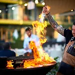 Sunfest Pool & Mamaia Nord 3*