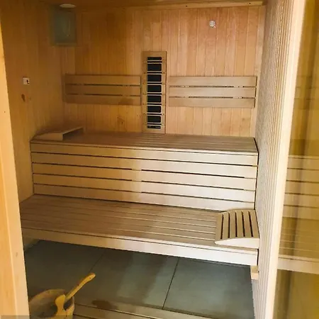 Sunfest Pool & Mamaia Nord Appartement *