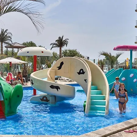 Sunfest Pool & Mamaia Nord Năvodari
