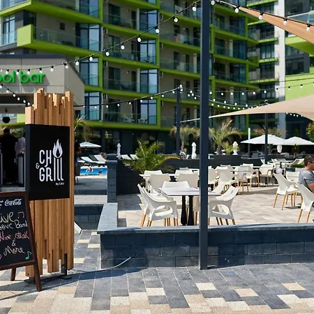 Apartment Sunfest Pool&spa Mamaia Nord 3*